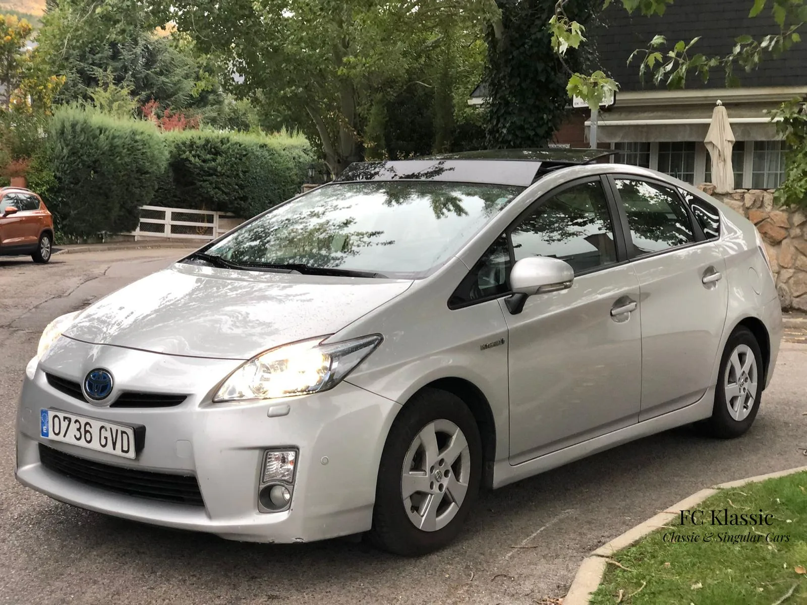 Toyota Prius Hybrid EXECUTIVE — 184.000 km — 1.800 cc — 136 CV — Navacerrada, Madrid.