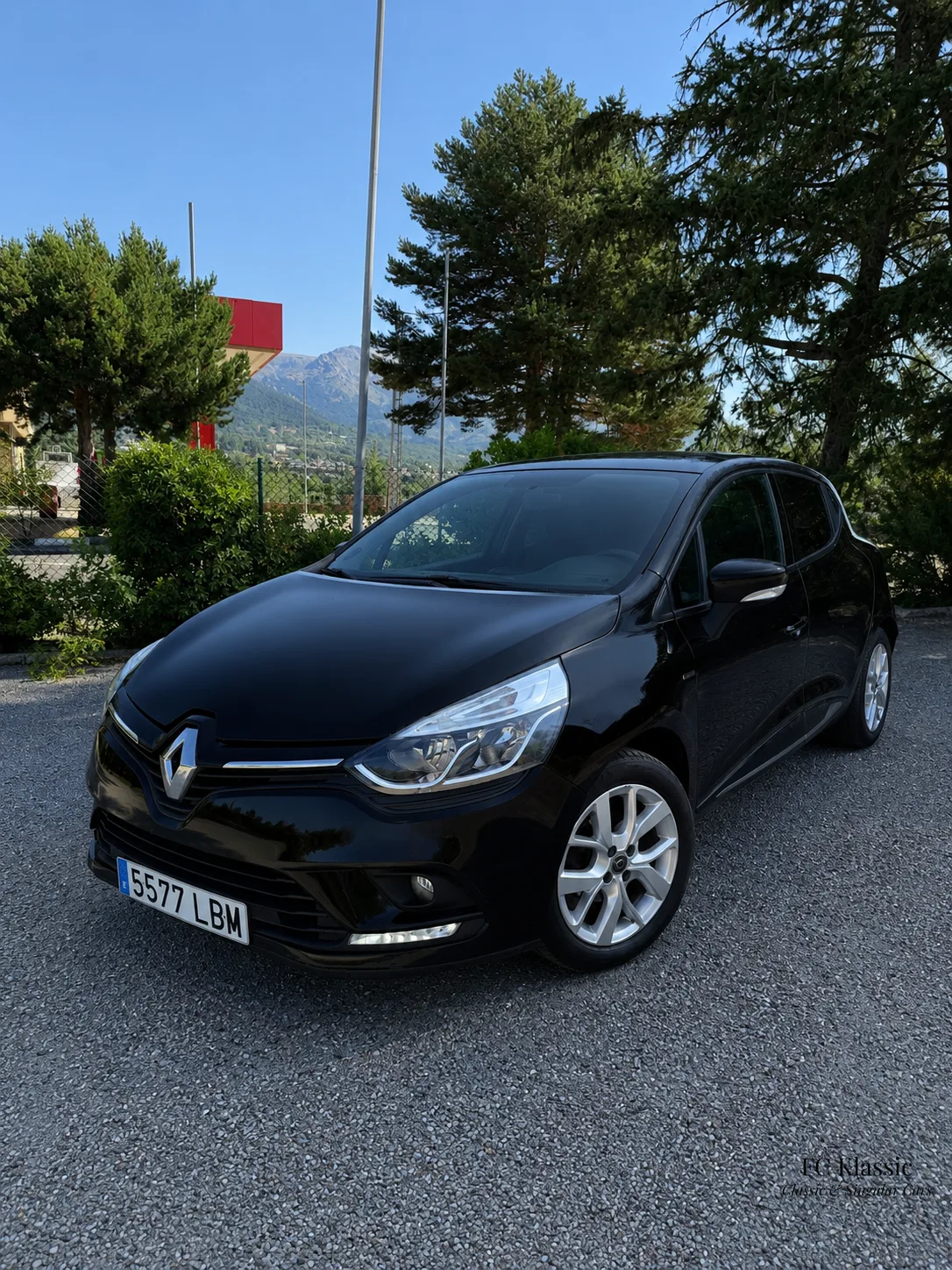 Renault Clio Limited TCe 66kW (90CV) Año 2019-2020 — 132.000 km — Gasolina TCe 66kW — 90 CV — Navacerrada, Madrid.