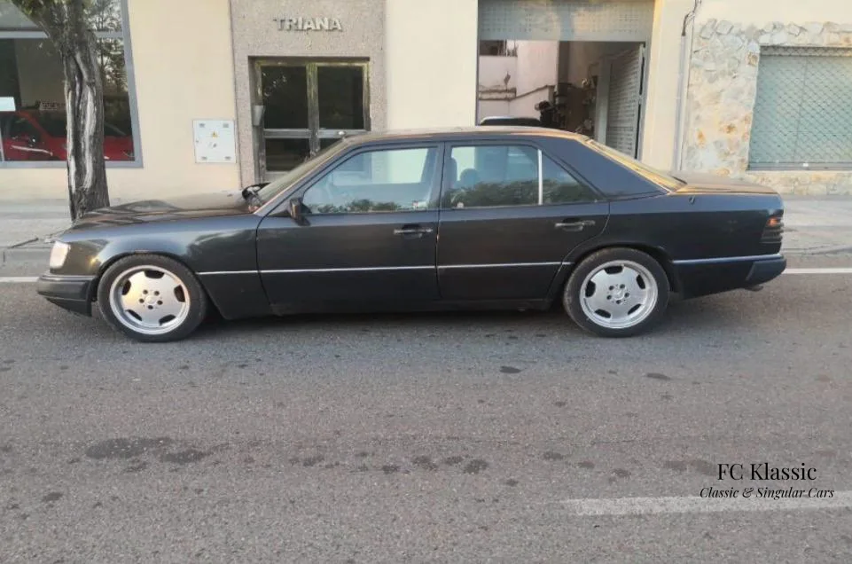 Mercedes Benz 300E W124 Lorinser — 204.000 km — 3000cc , 6 cilindros, Gasolina — 180 CV — Montijo, Badajoz, Spain.
