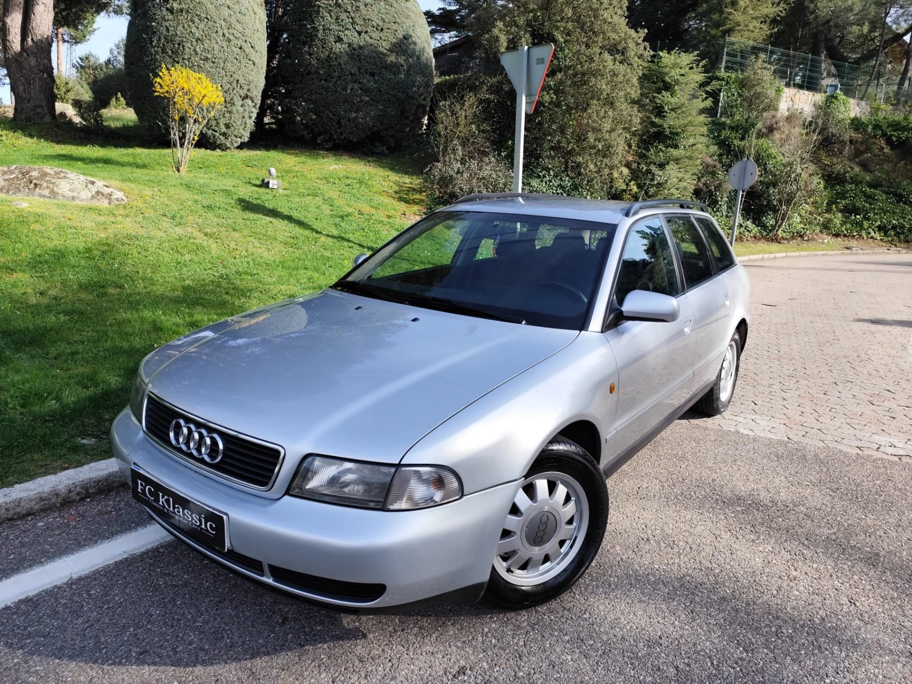 audi a4 avant 1.9 tdi 115cv — 262.000 km — Diesel — 115 CV — Madrid, España