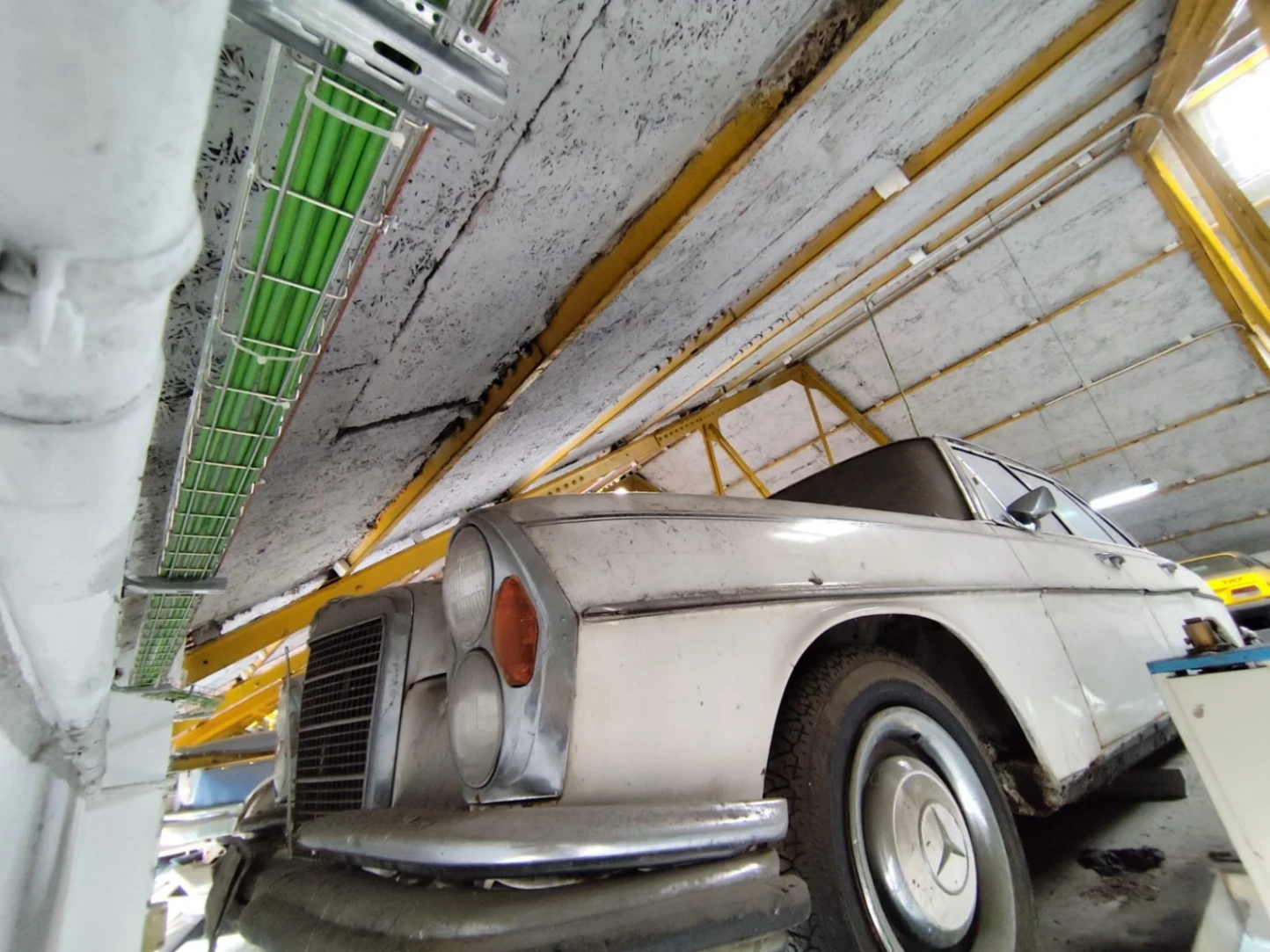 MERCEDES BENZ 250 SE w108 "PROYECT" — 200.000 km — DIESEL. — 60 CV — Madrid.