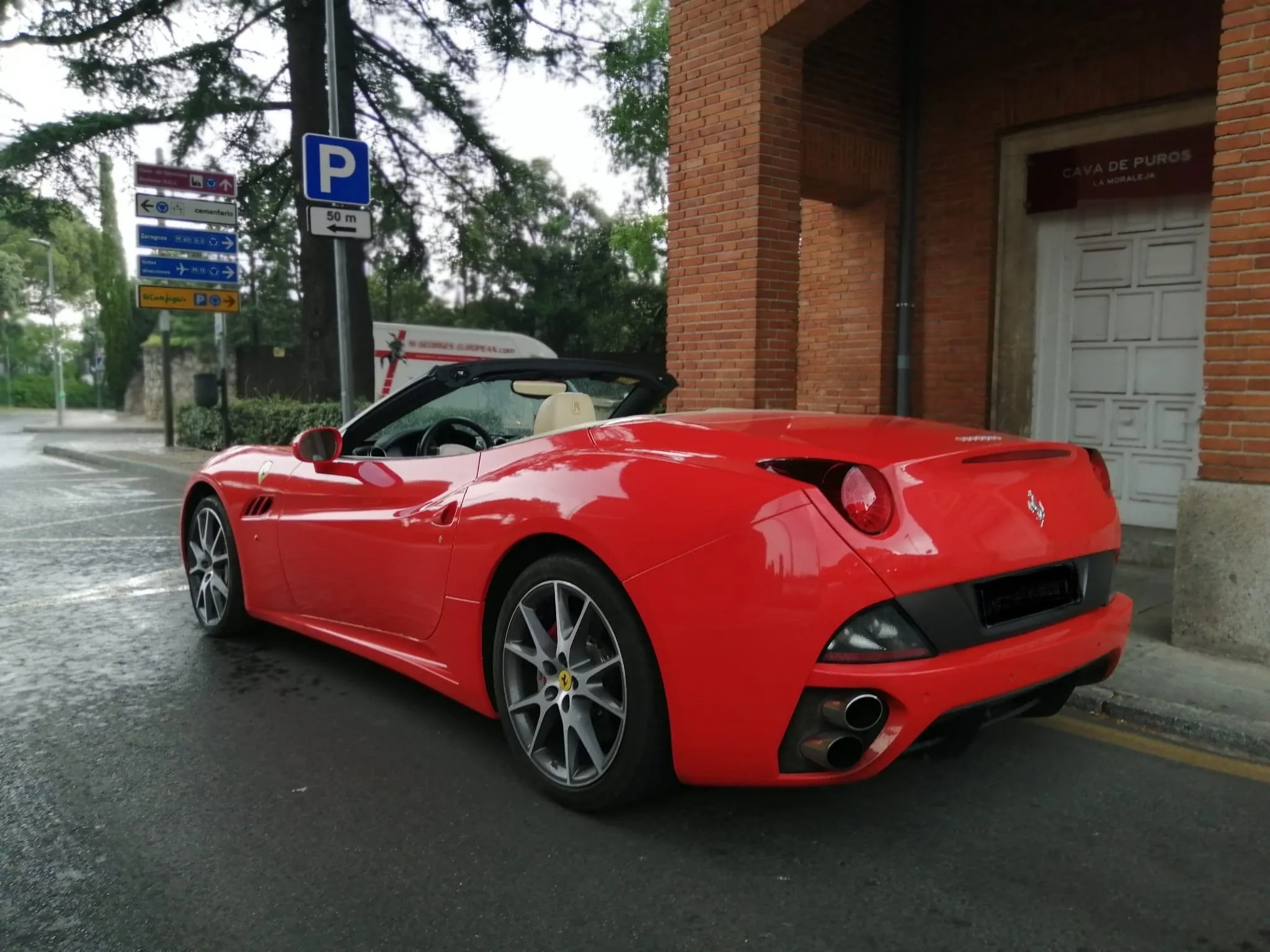 Ferrari California