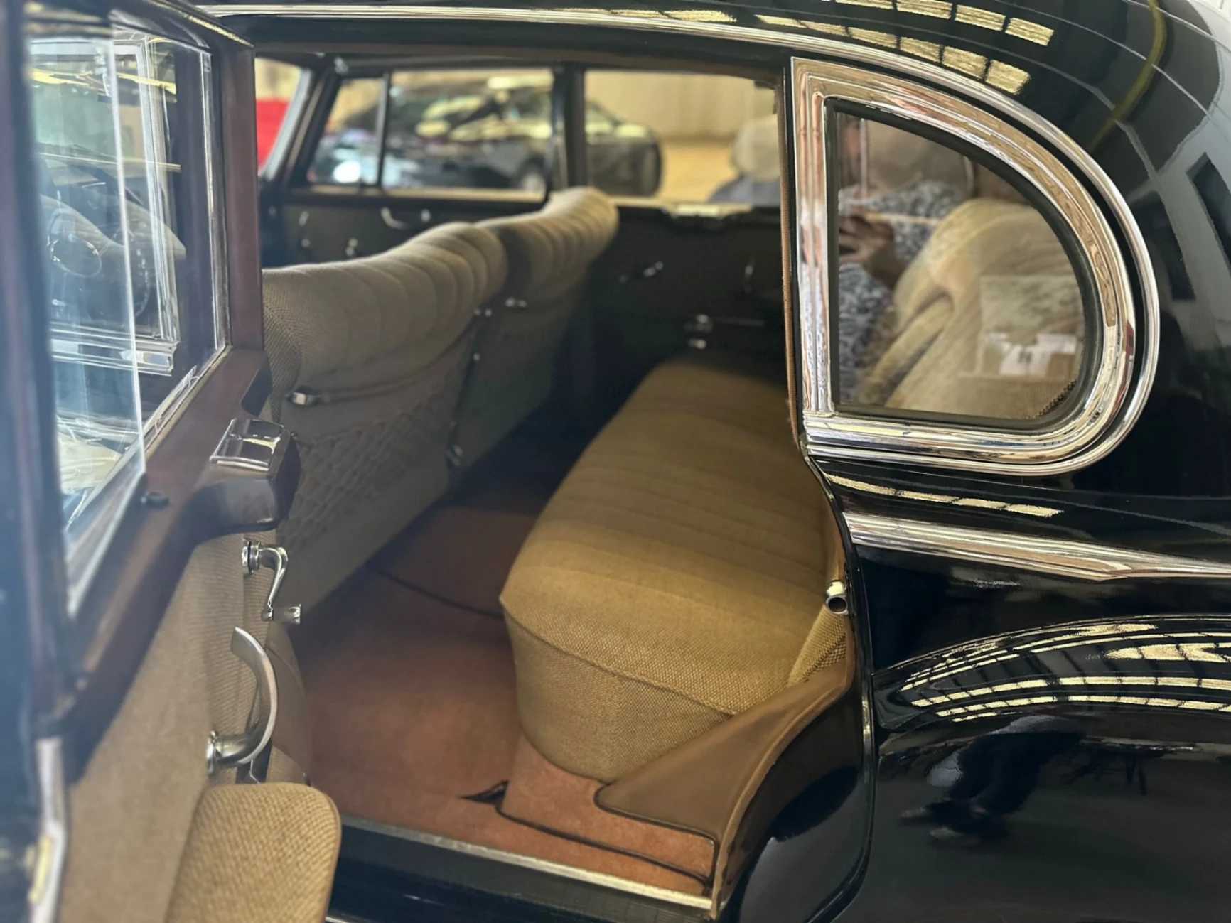 Mercedes-Benz 300 “Adenauer” –  de 1954