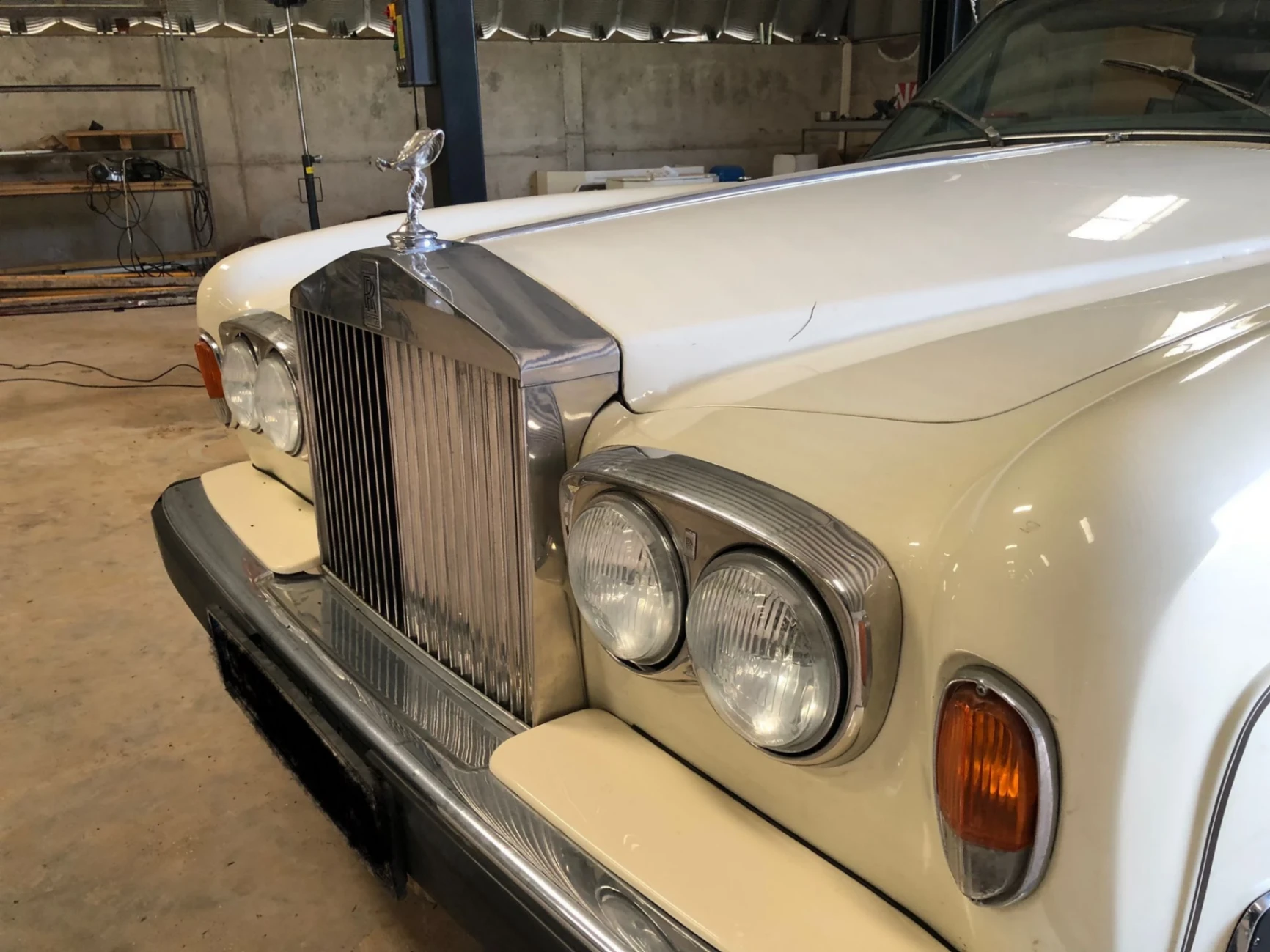 rolls royce corniche 6.7 convertible